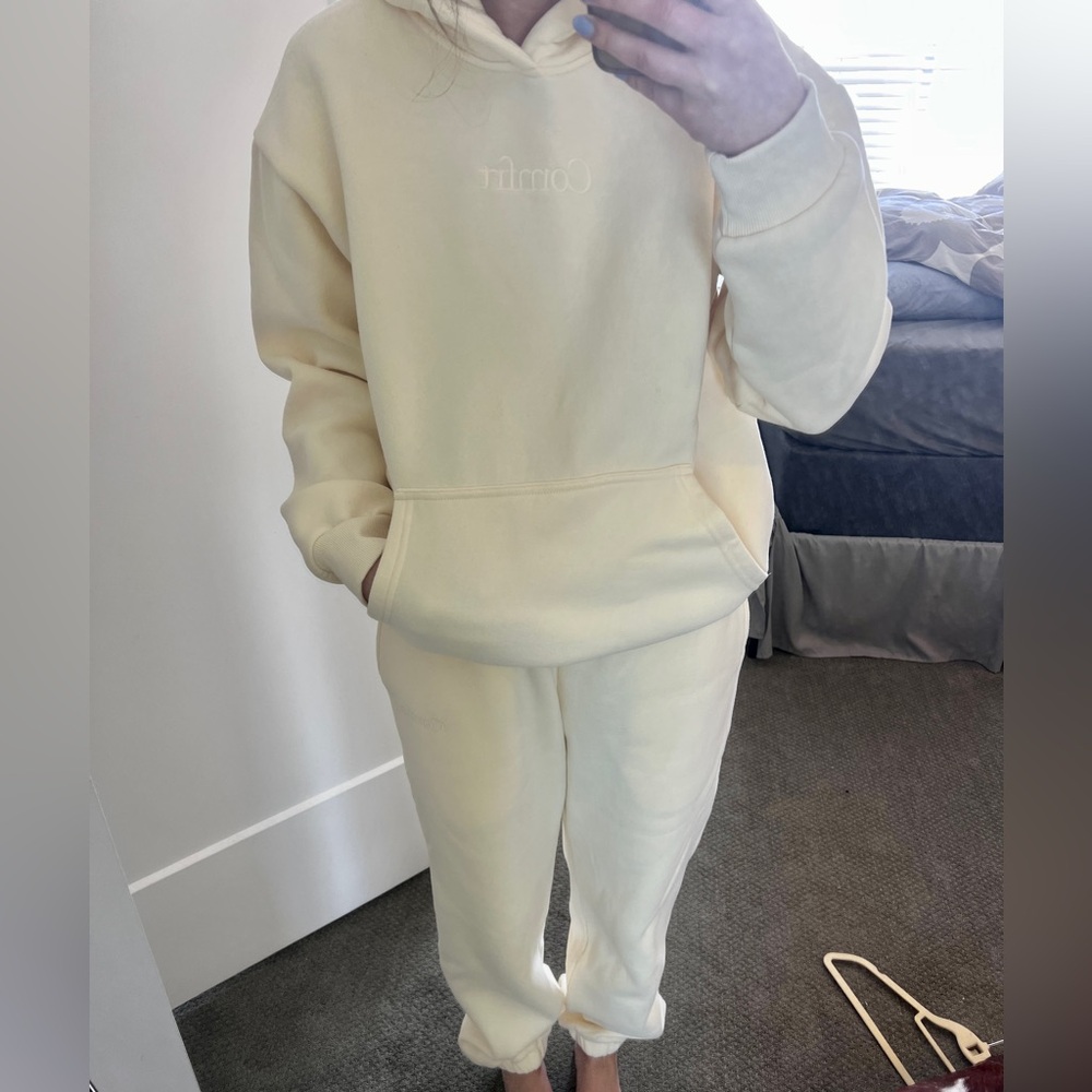 Pale Yellow Comfrt Set Size S